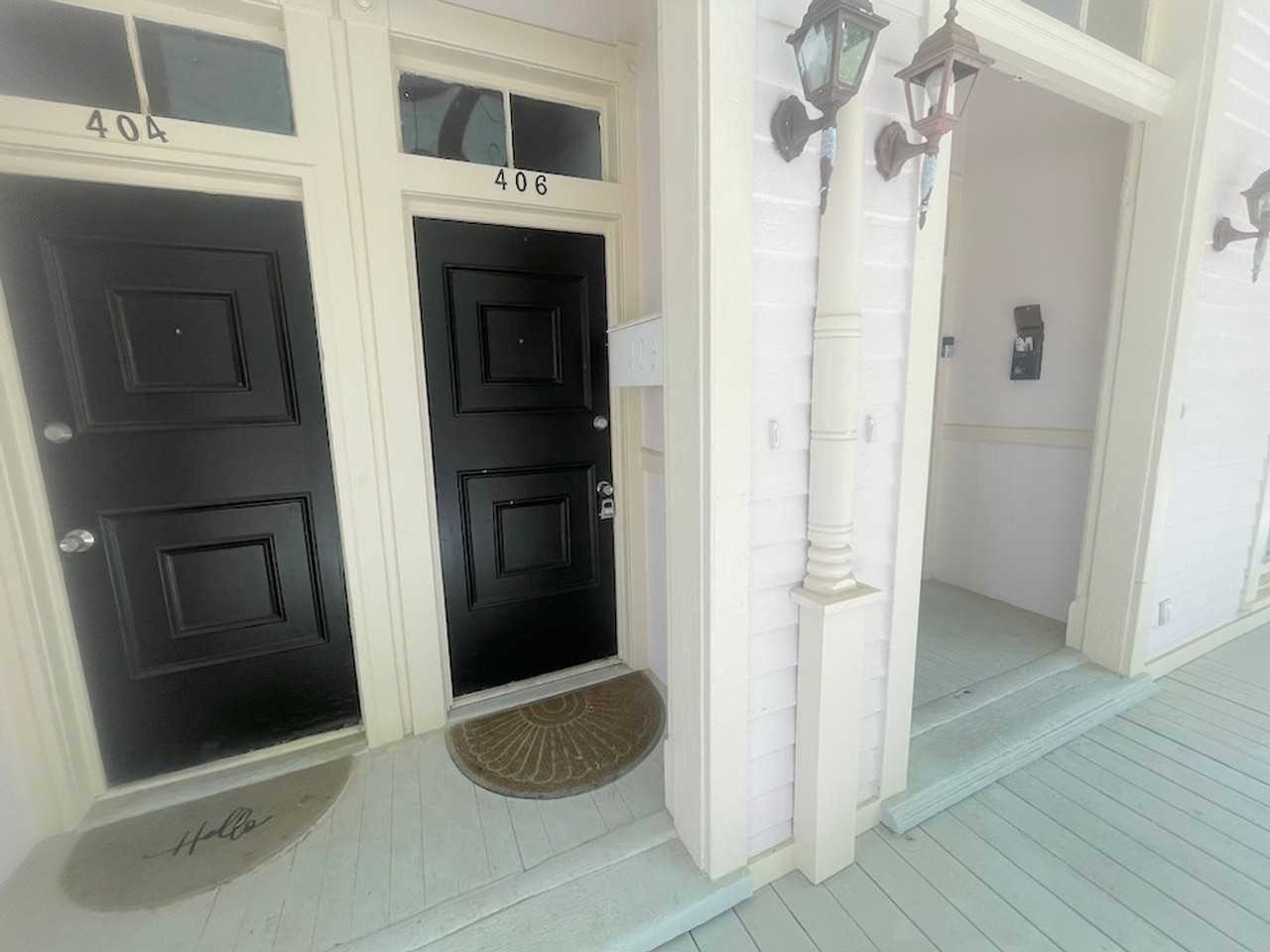 406 E Duffy St - Photo 2 of 12