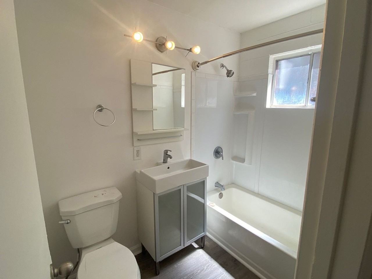 Rothko - Photo 7 of 7