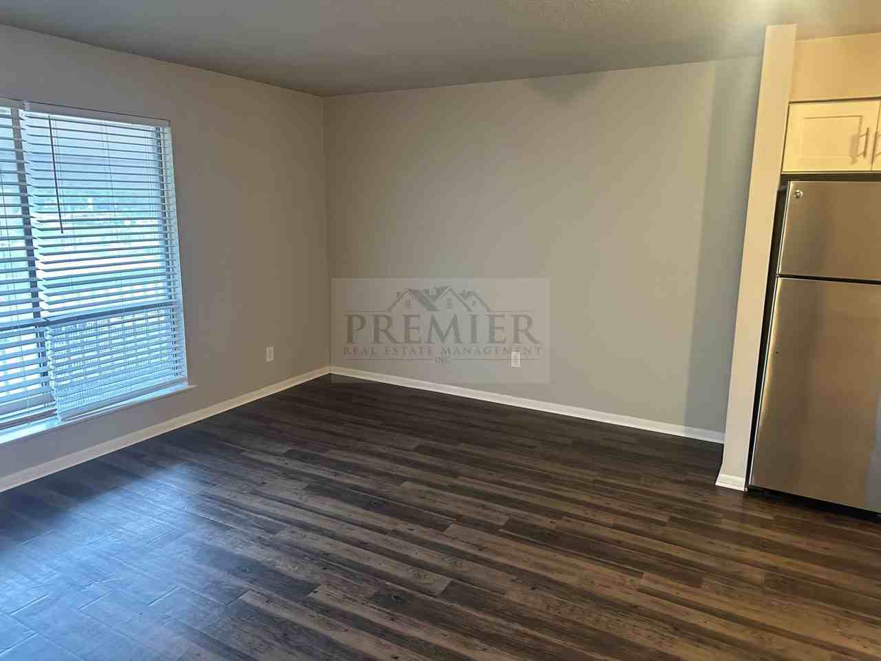 6043 Barton Dr - Photo 3 of 14