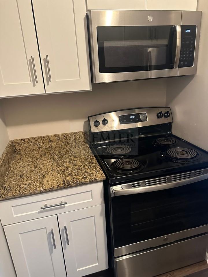 6043 Barton Dr - Photo 6 of 14