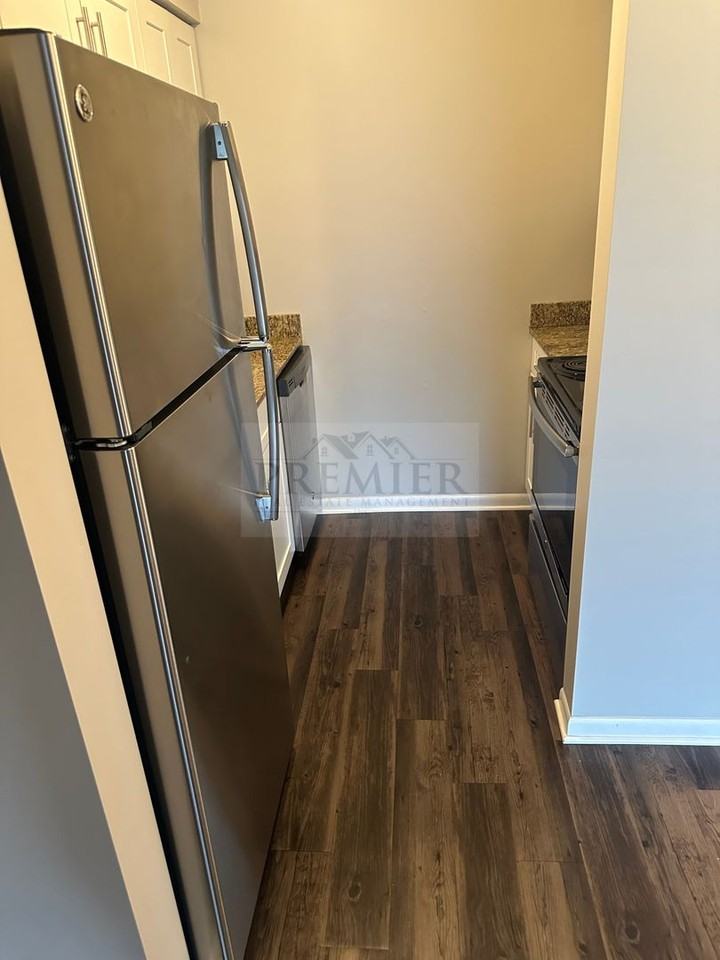 6043 Barton Dr - Photo 7 of 14