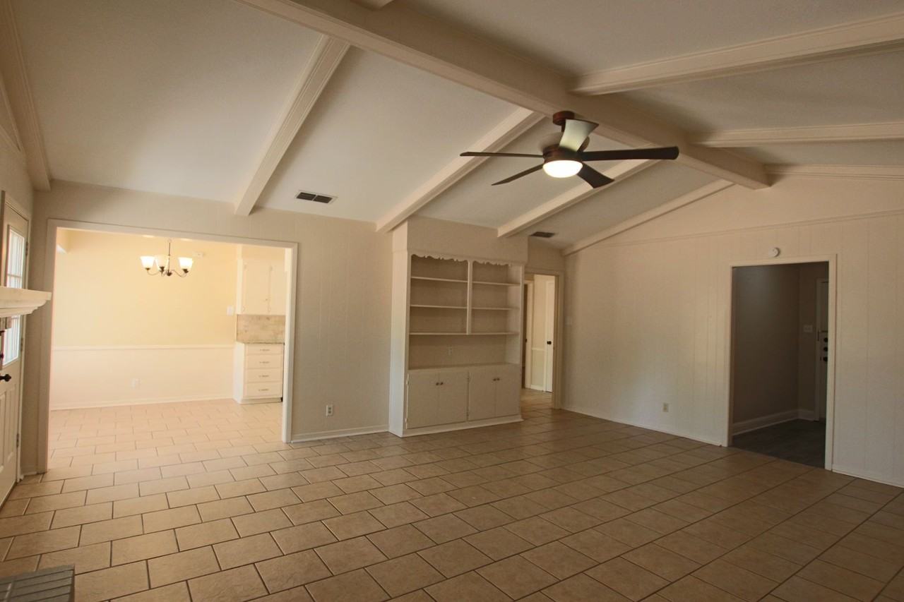 316 Clemson Dr - Photo 6 of 35