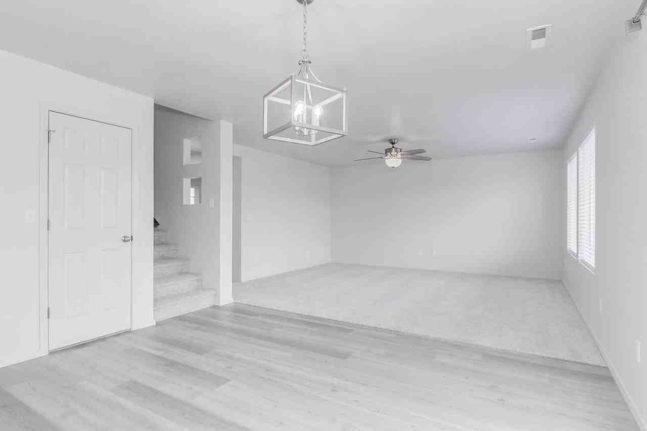 8318 E Big Muddy Dr - Photo 3 of 25