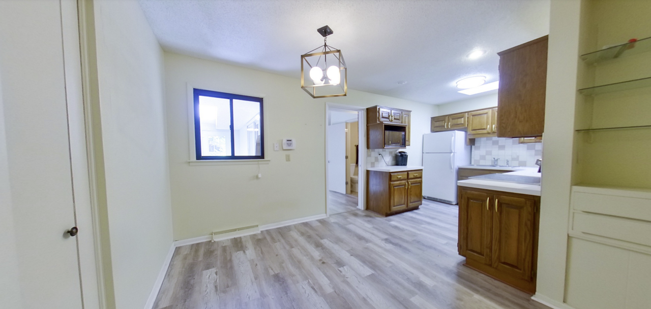 2441 Hobbs Dr - Photo 2 of 20