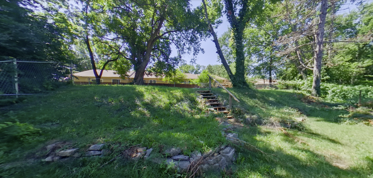 2441 Hobbs Dr - Photo 4 of 17