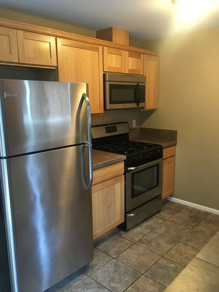 2204 Wildflower Way - Photo 3 of 23