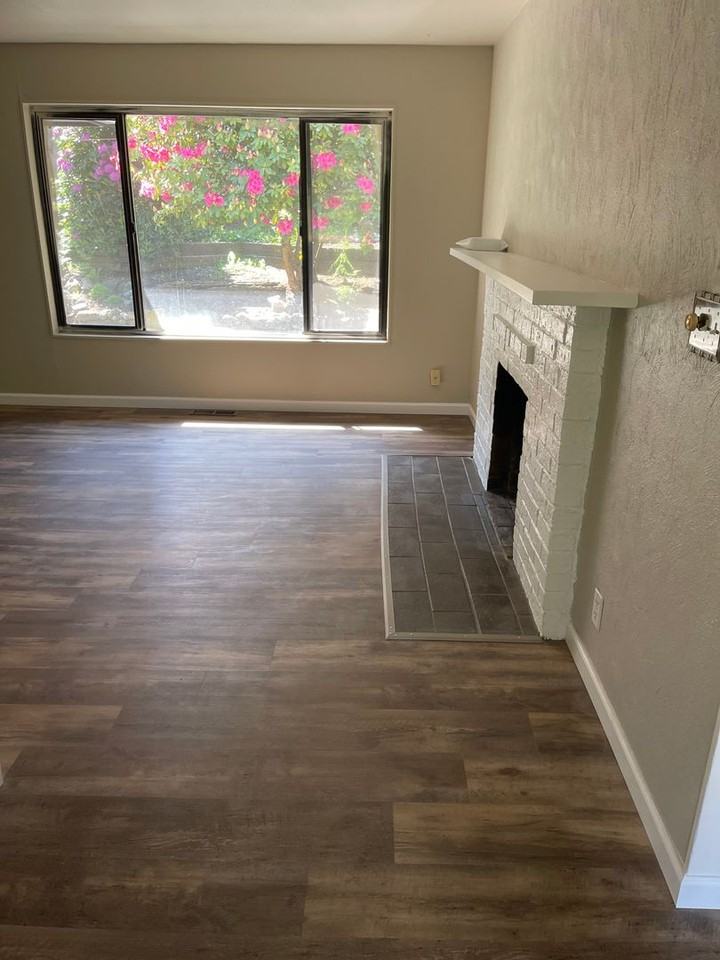 10718 Densmore Ave N - Photo 5 of 41