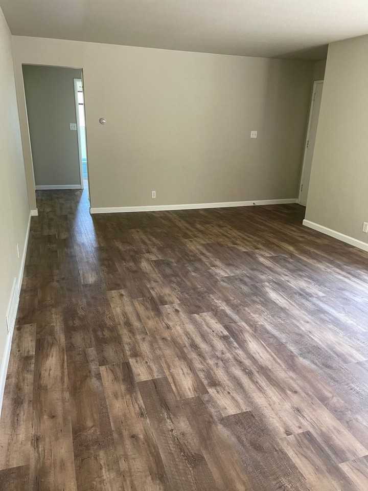 10718 Densmore Ave N - Photo 6 of 41