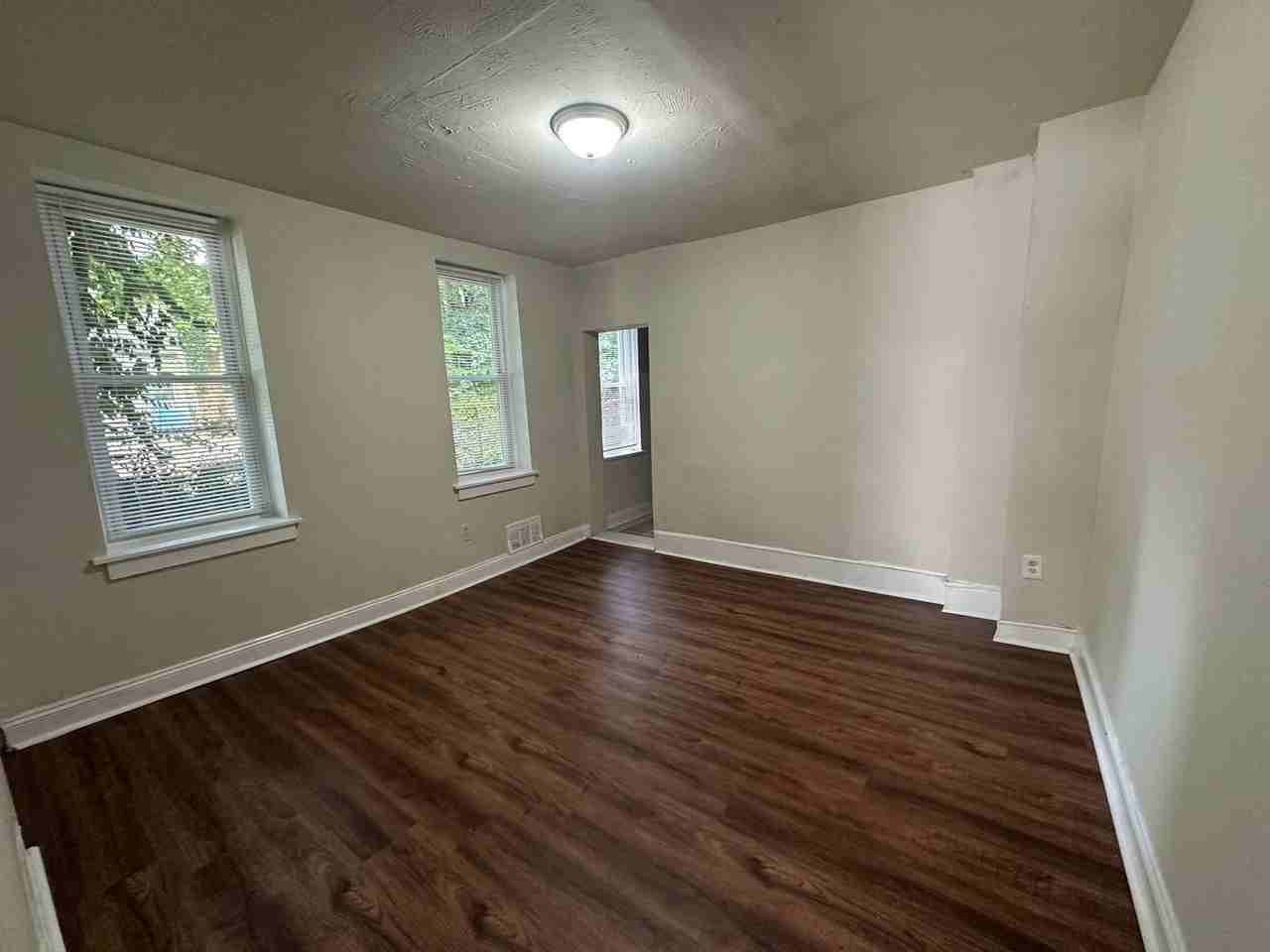 267 E Sharpnack St - Photo 5 of 20