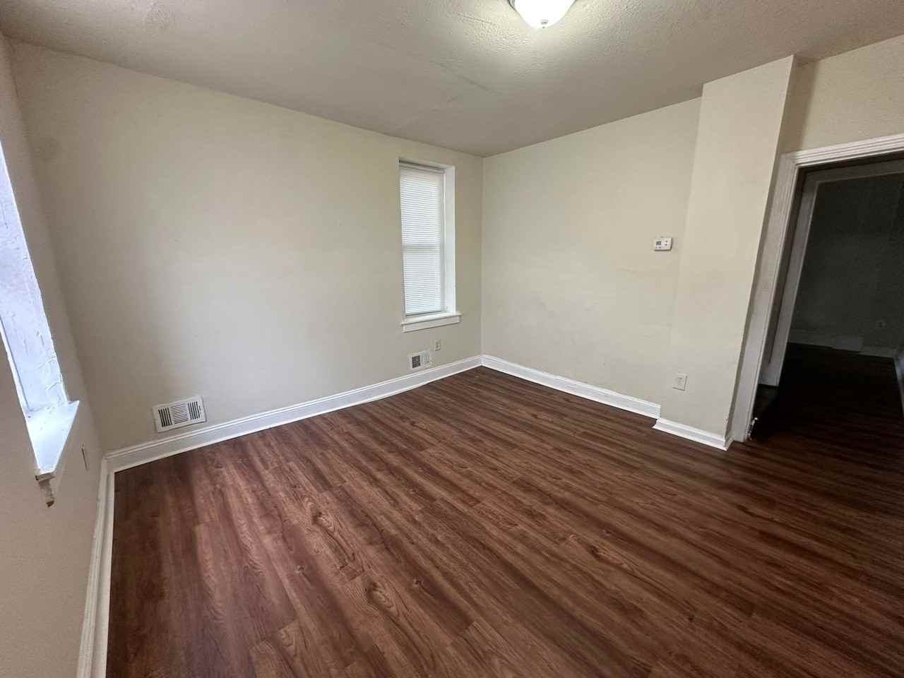 267 E Sharpnack St - Photo 6 of 20