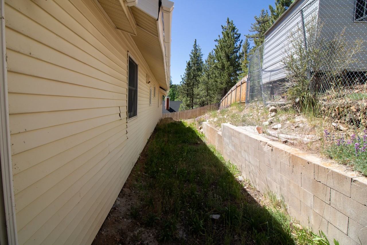 39256 N Shore Dr - Photo 4 of 24