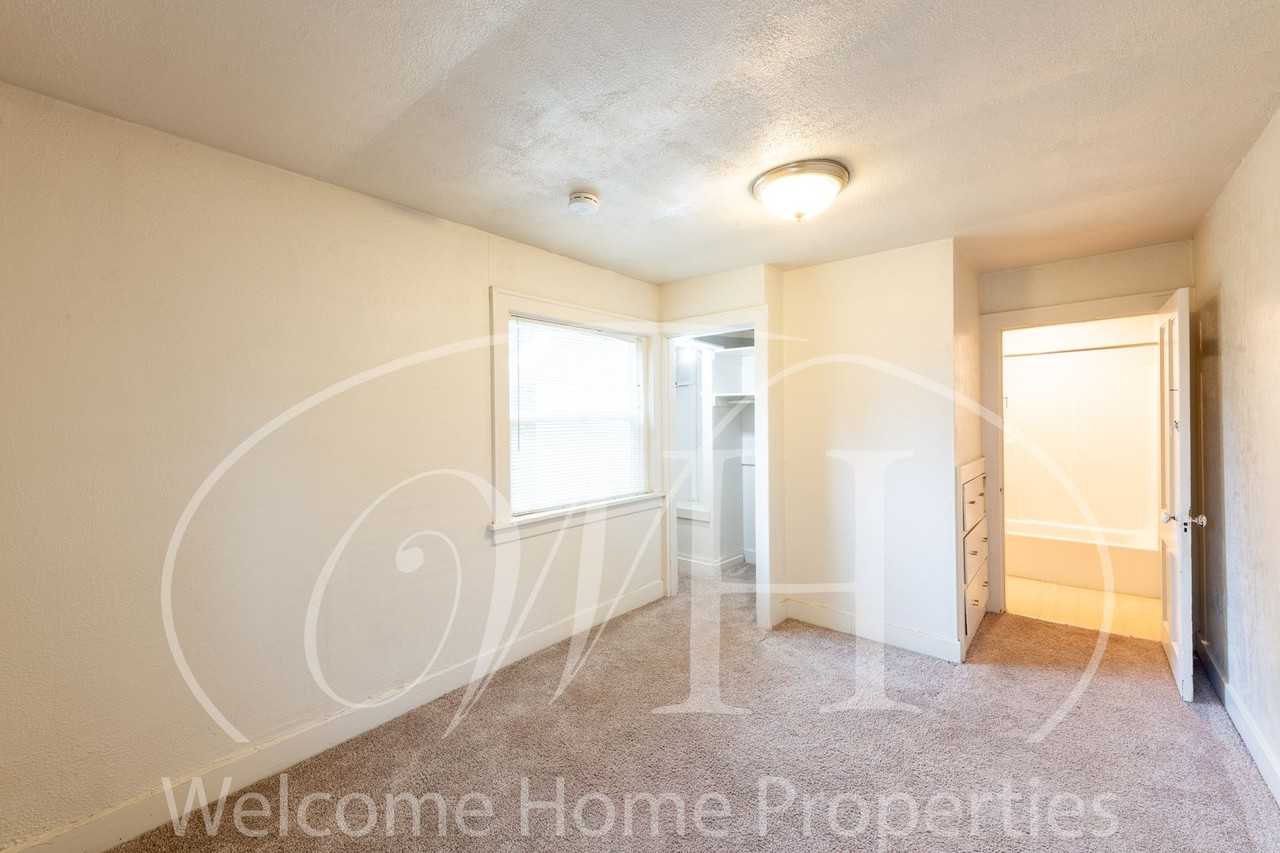 322 Sw 1st St - Photo 7 of 23
