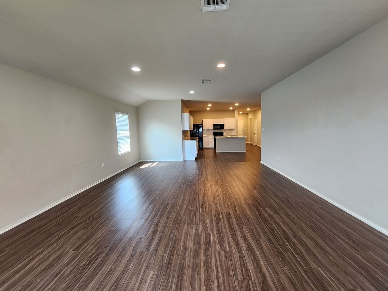 382 N Kowald Ln - Photo 4 of 35