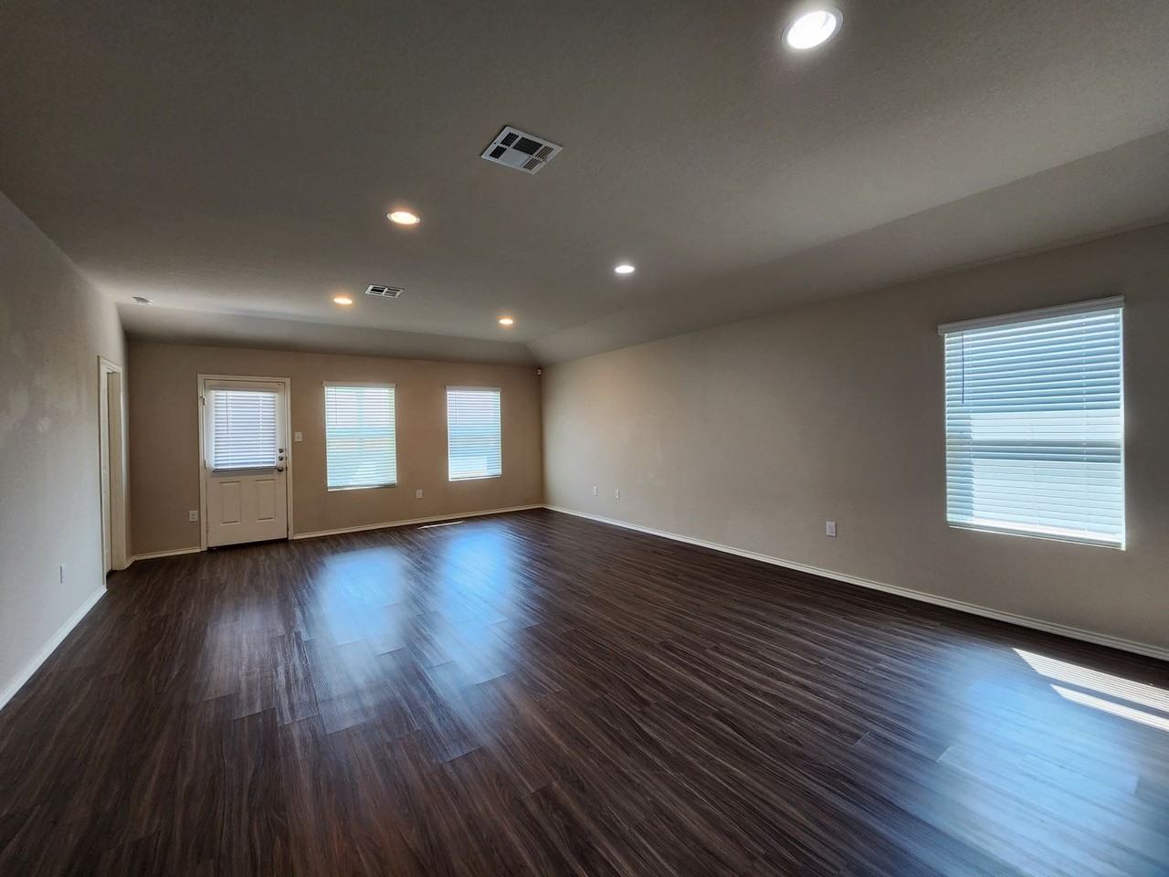 382 N Kowald Ln - Photo 5 of 35