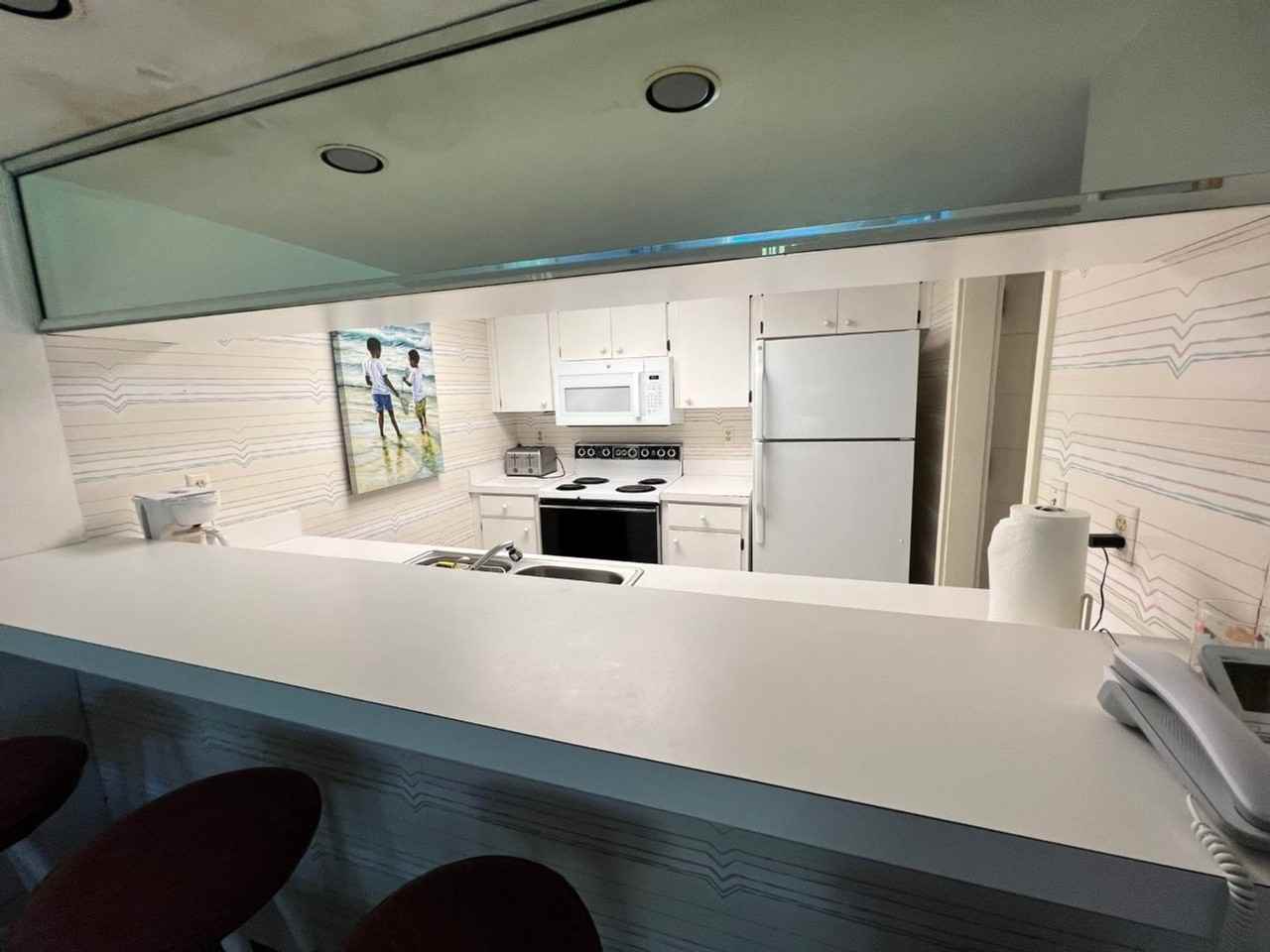 4036 Abbey Ct - Photo 3 of 13