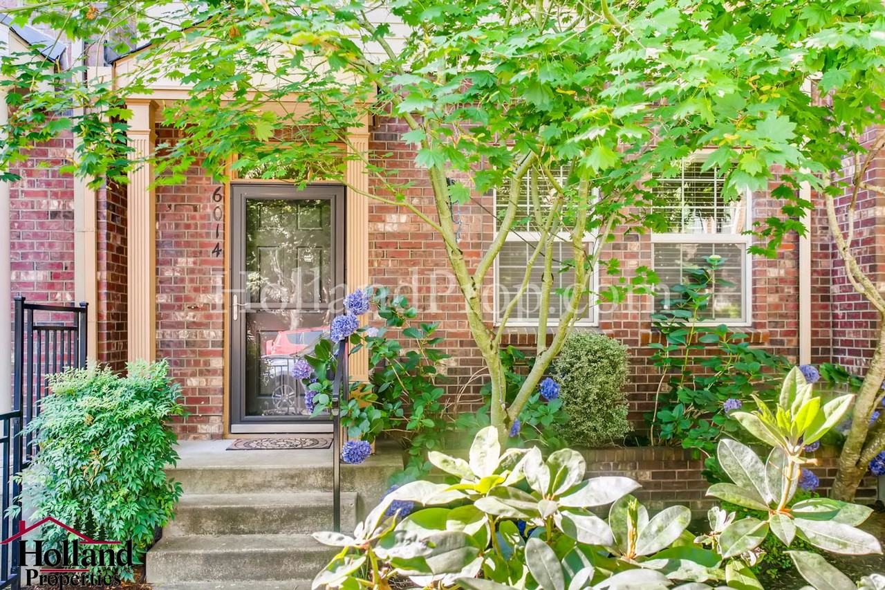 6014 Ne Maidstone St - Photo 2 of 29
