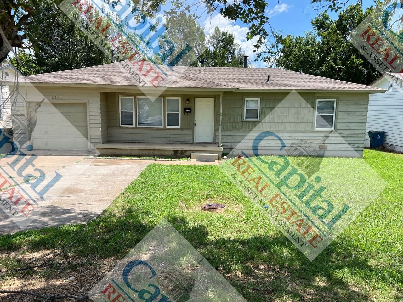 2216 S Midwest Blvd - Photo 2 of 31