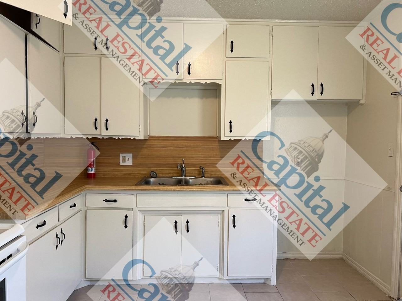 2216 S Midwest Blvd - Photo 7 of 31