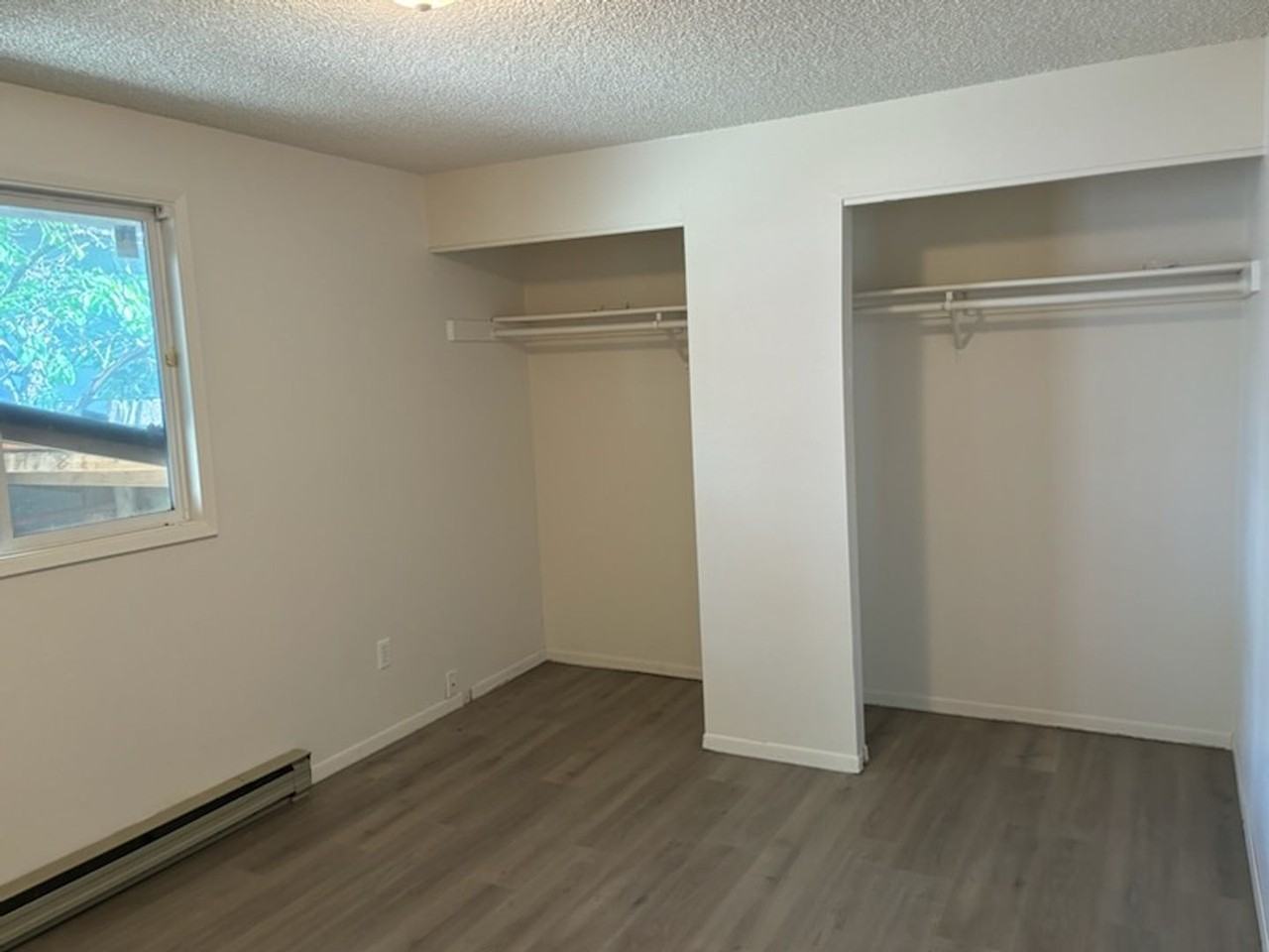 1805 N Catherine St - Photo 5 of 14