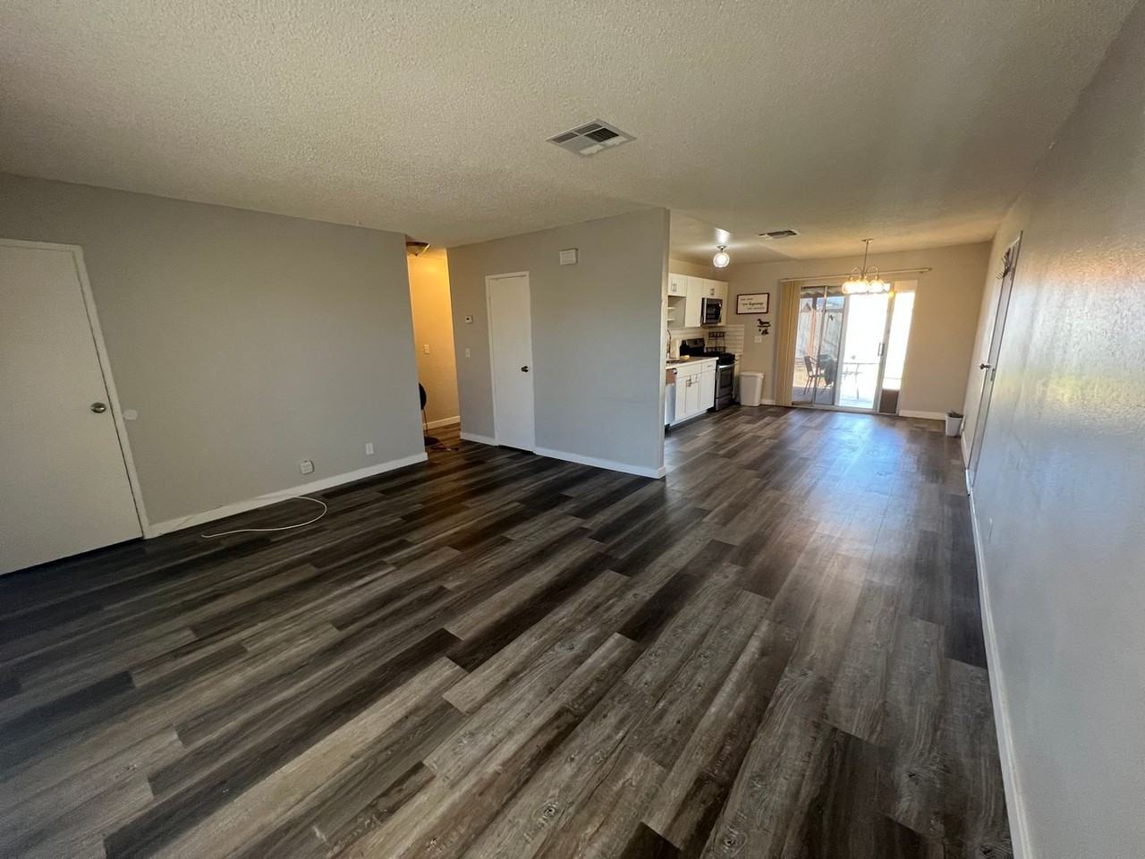 231 Fullerton Ave - Photo 3 of 14