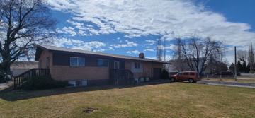 featured image of 609 S 5th W