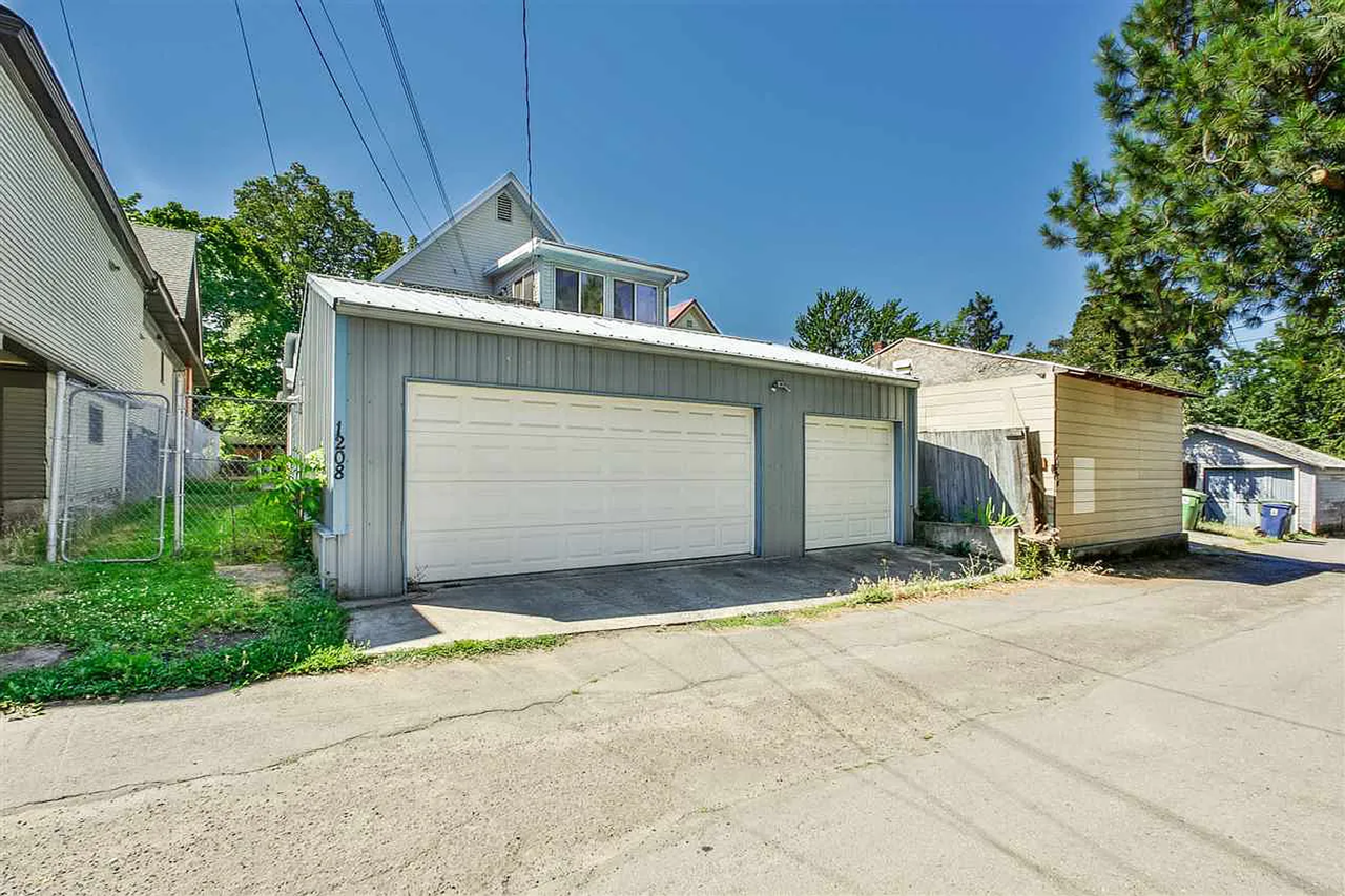 1208 W 11th Ave Triplex - Photo 2 of 2