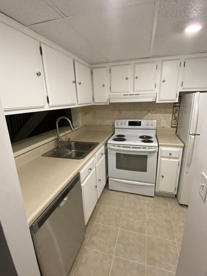 3913 N Quail Ln - Photo 3 of 15