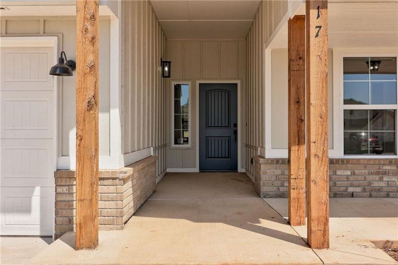 1117 Magnolia Dr - Photo 2 of 17