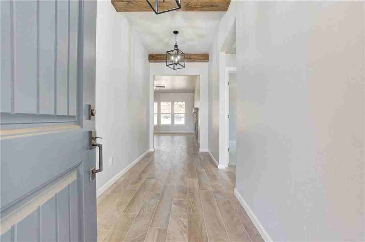 1117 Magnolia Dr - Photo 3 of 17