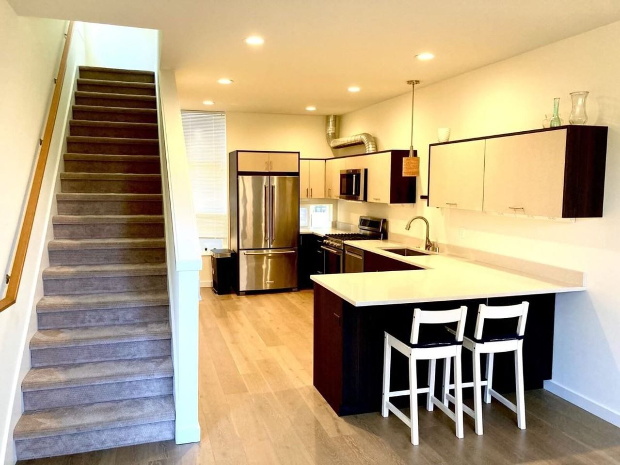 5011A 40th Ave Ne - Photo 2 of 15
