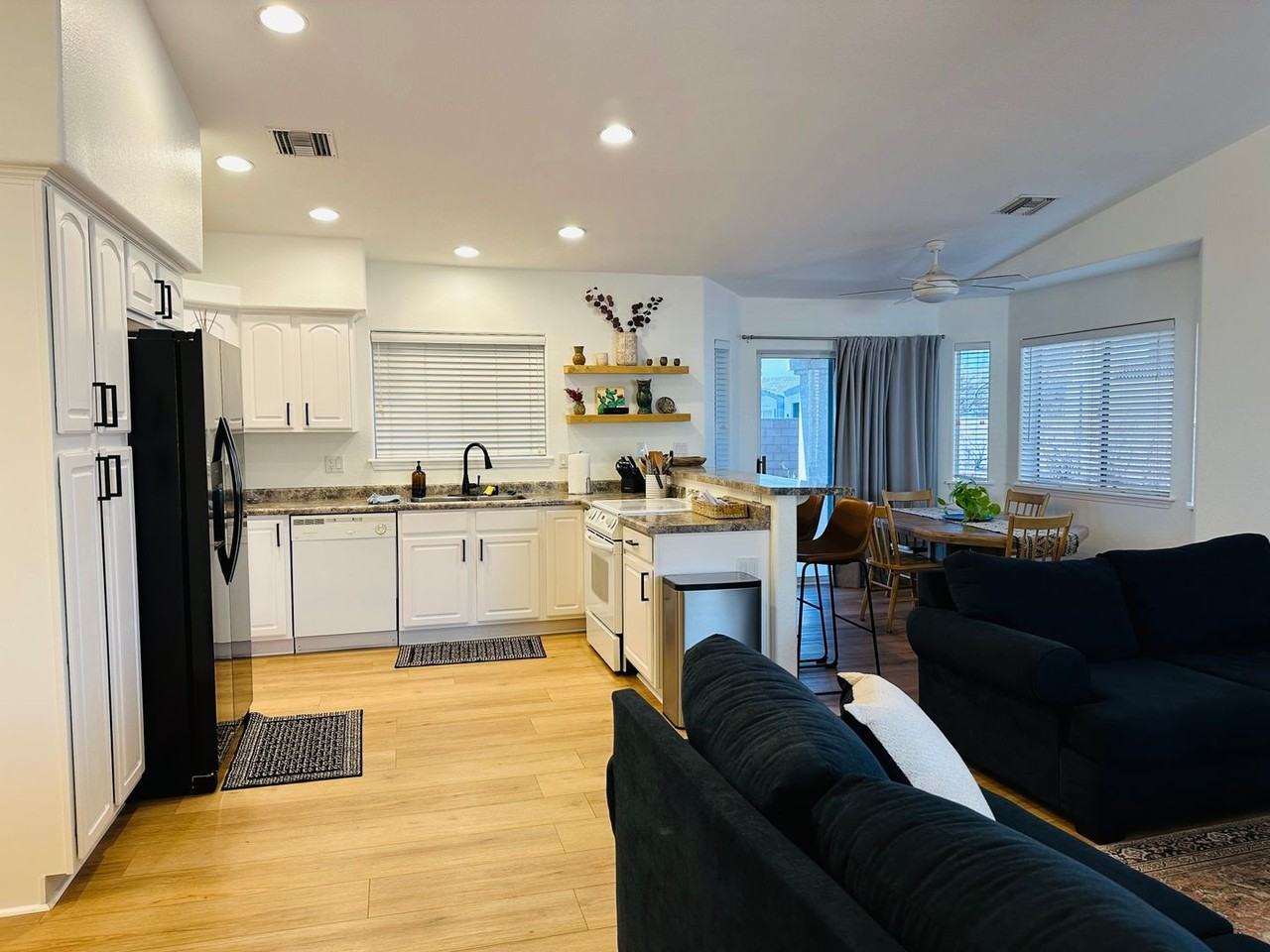 3435 Sunbonnet Dr - Photo 7 of 25