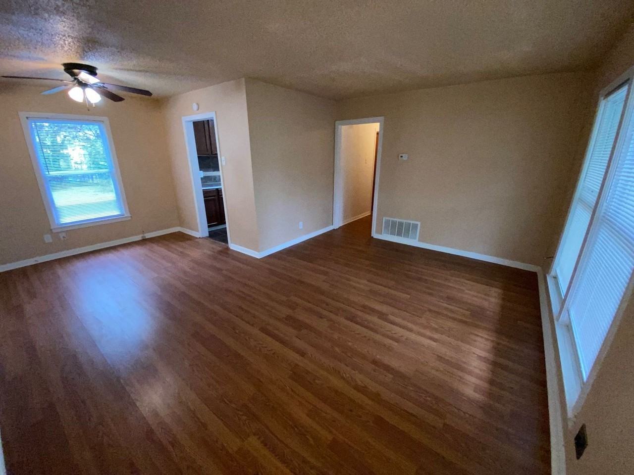 1901 Poage Ave - Photo 3 of 12