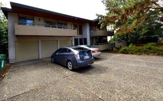 featured image of 619 Nw Market St