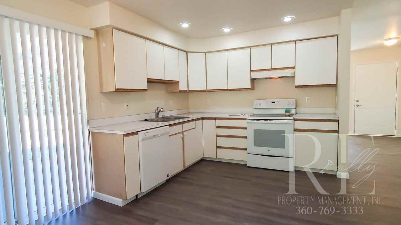 5864 Sw Reese Ln - Photo 3 of 13