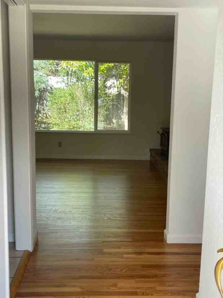 2120 Oak Ridge Dr - Photo 3 of 23