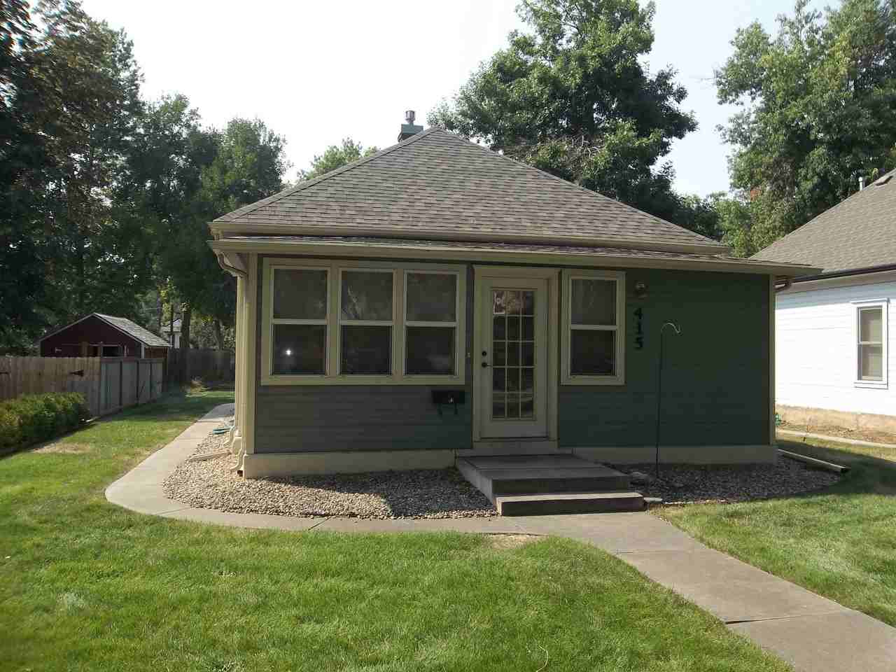 415 Whedbee St - Photo 2 of 11