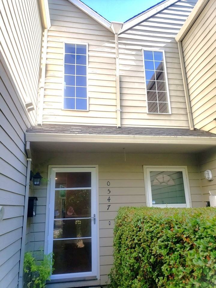 547 S California St - Photo 2 of 34