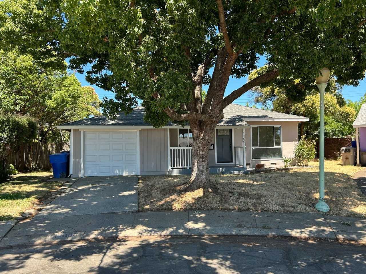 5100 Priscilla Ln - Photo 2 of 9