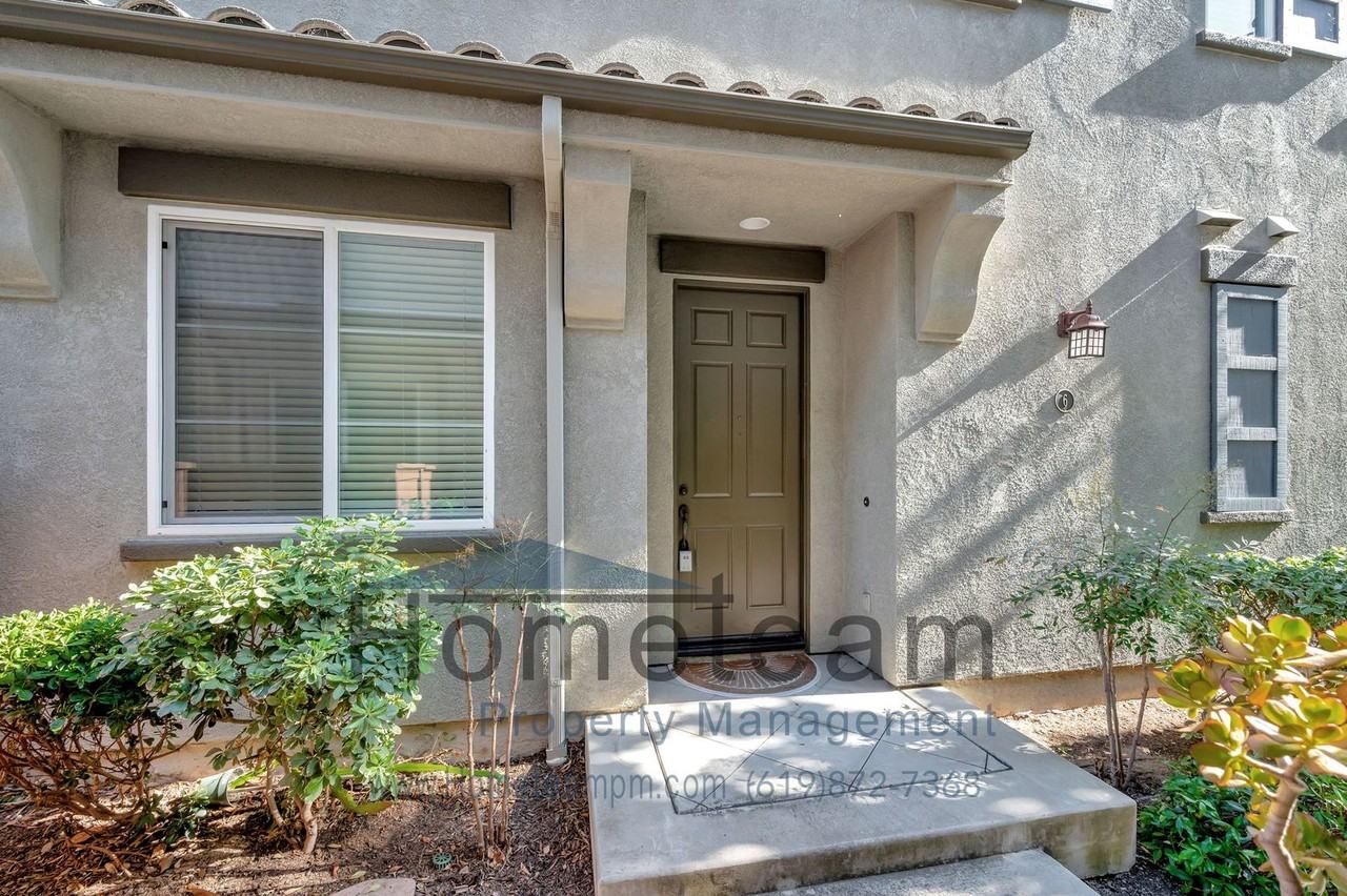 263 Aventura Dr #6 - Photo 6 of 33