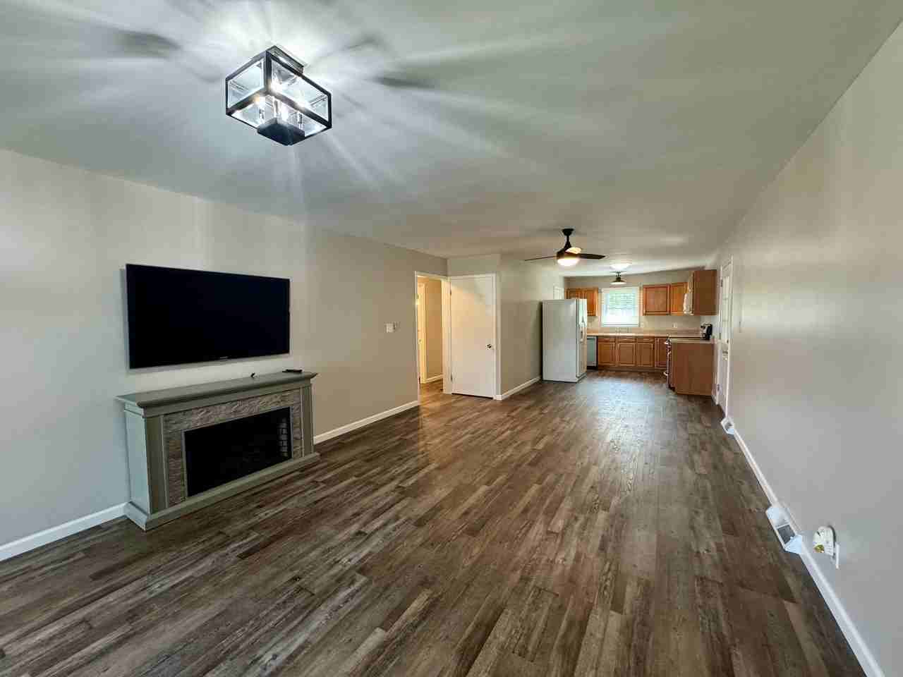 429 S 36th St - Photo 2 of 10
