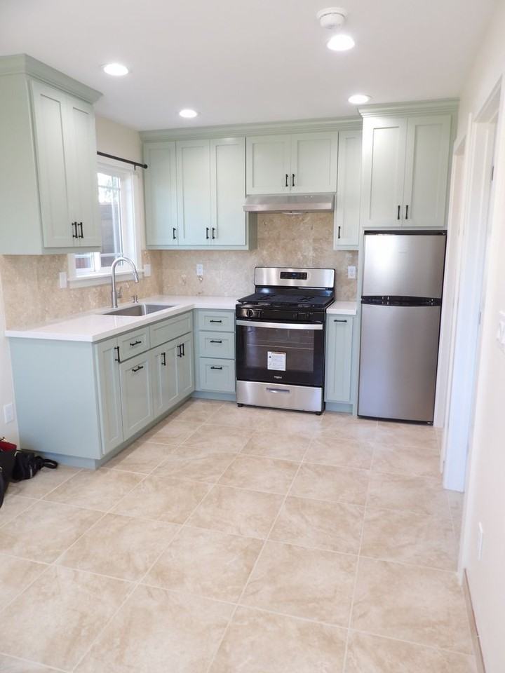 1108 W Hickory Ave #A - Photo 2 of 18