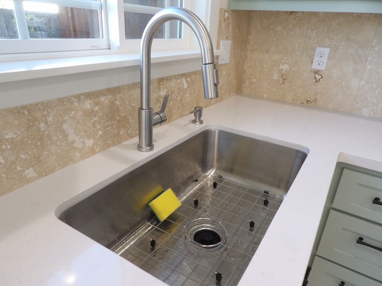 1108 W Hickory Ave #A - Photo 3 of 18