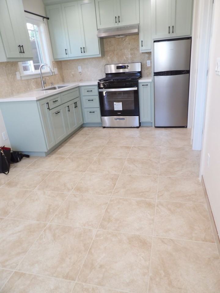 1108 W Hickory Ave #A - Photo 4 of 18