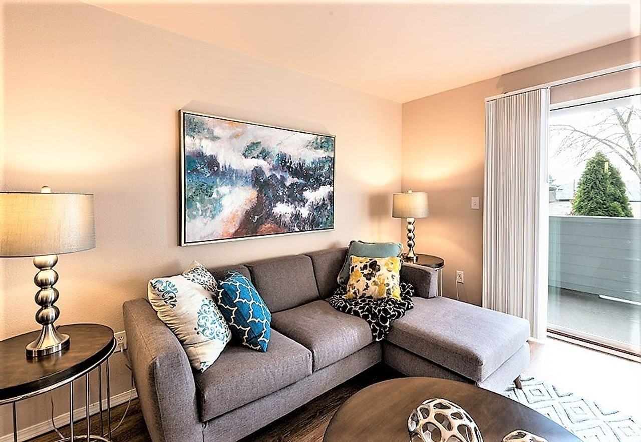 Plaza 45 - Photo 7 of 17