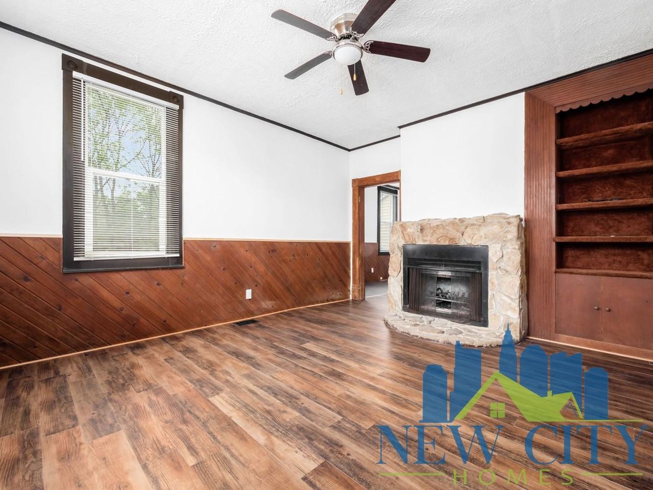 1555 Union Ave - Photo 3 of 17