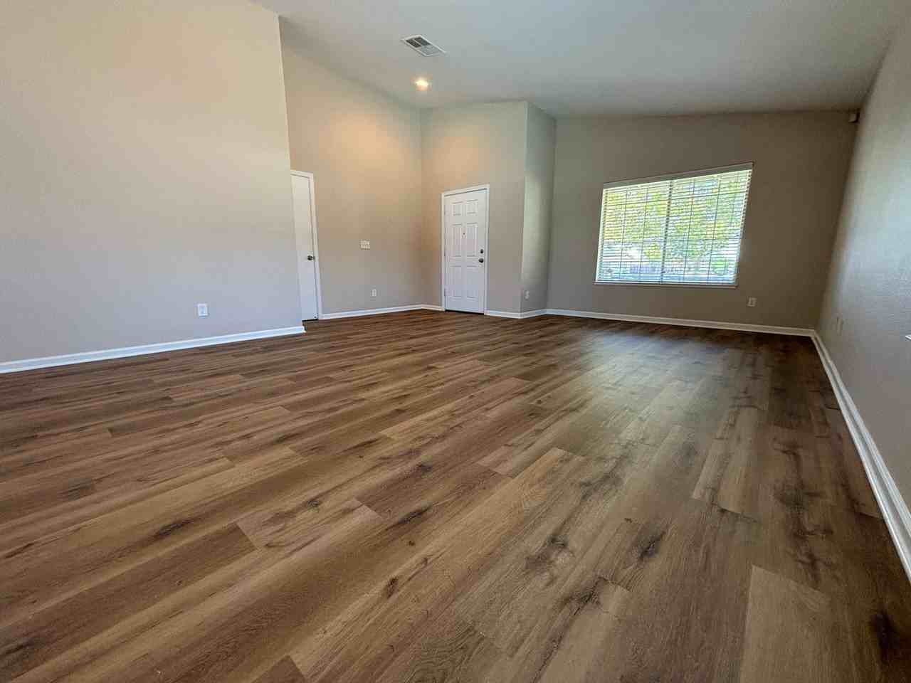 3889 Acorn Dr - Photo 3 of 26