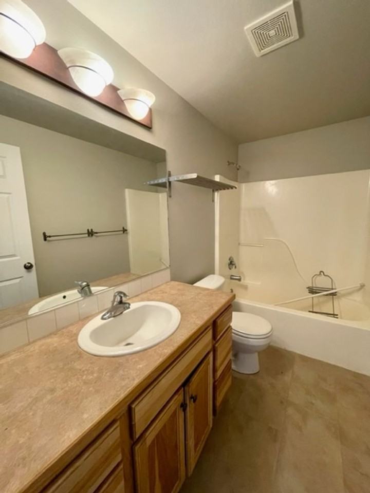 20573 Dylan Loop - Photo 4 of 21
