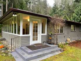 4870 Pinewood Cir - Photo 1 of 1