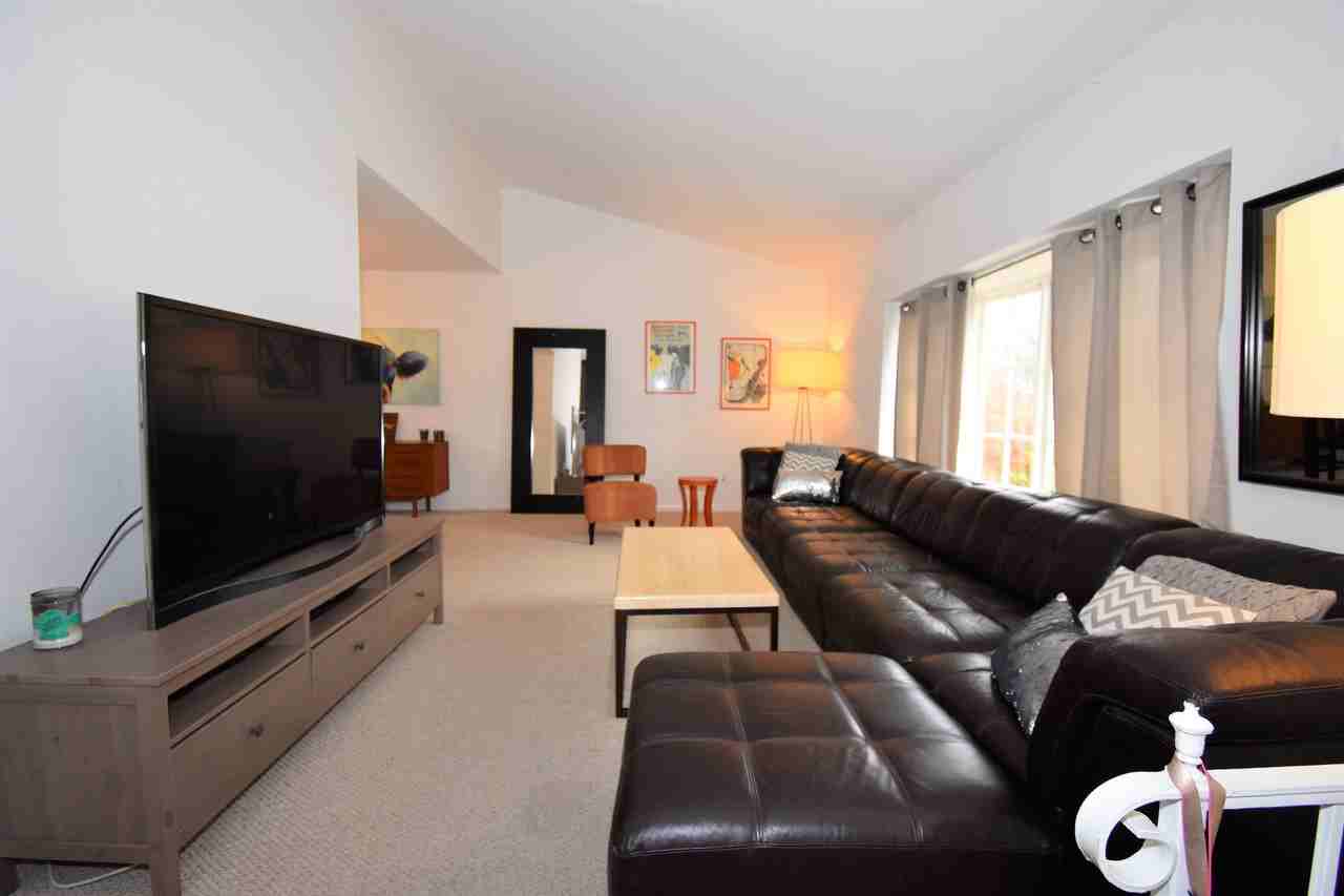 6405 Middleburg Lane - Photo 3 of 21