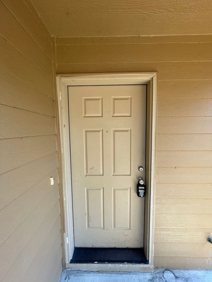 605 - Photo 3 of 29